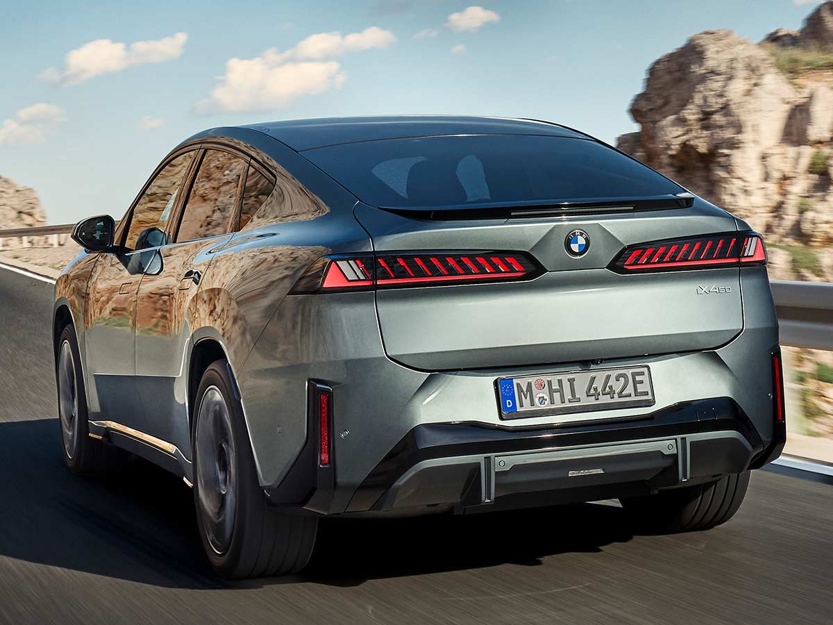 2027 BMW iX4 50 Xdrive Speed