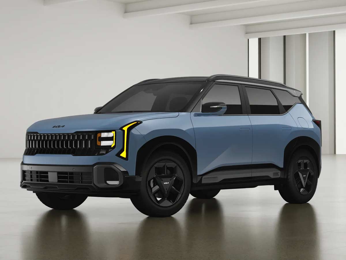 2027 Kia Seltos X Line S Frost Blue with Black Roof Front