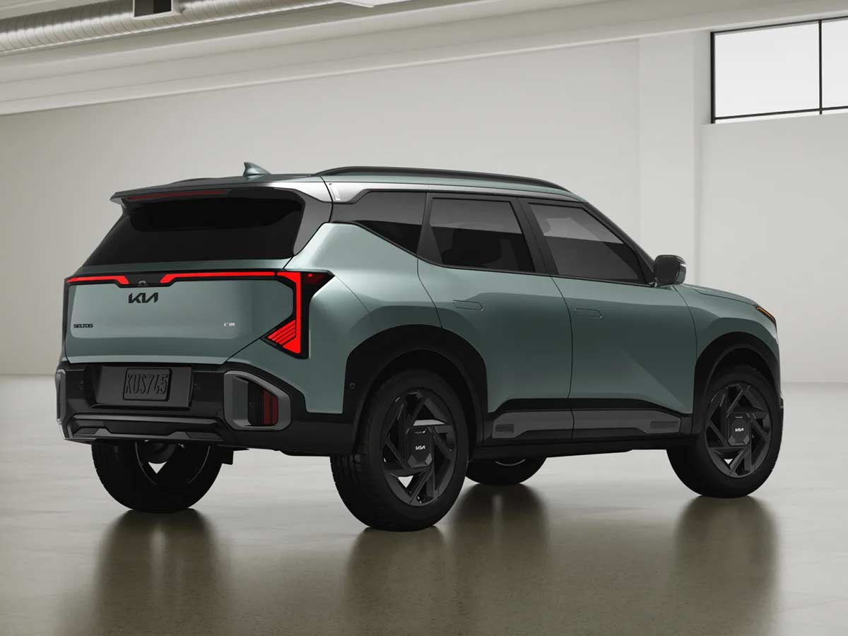 2027 Kia Seltos X Line S Iceberg Green Rear