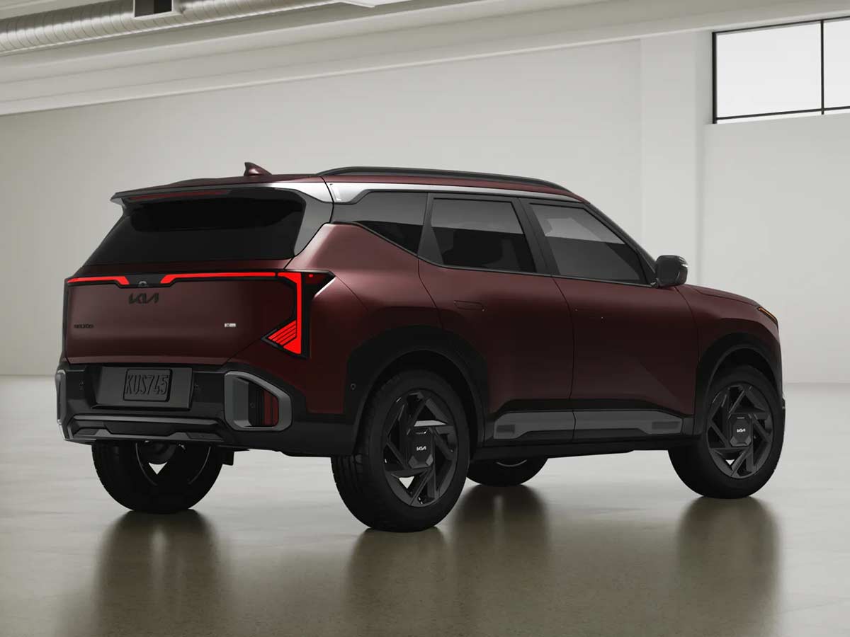 2027 Kia Seltos X Line S Magma Red Matte Rear