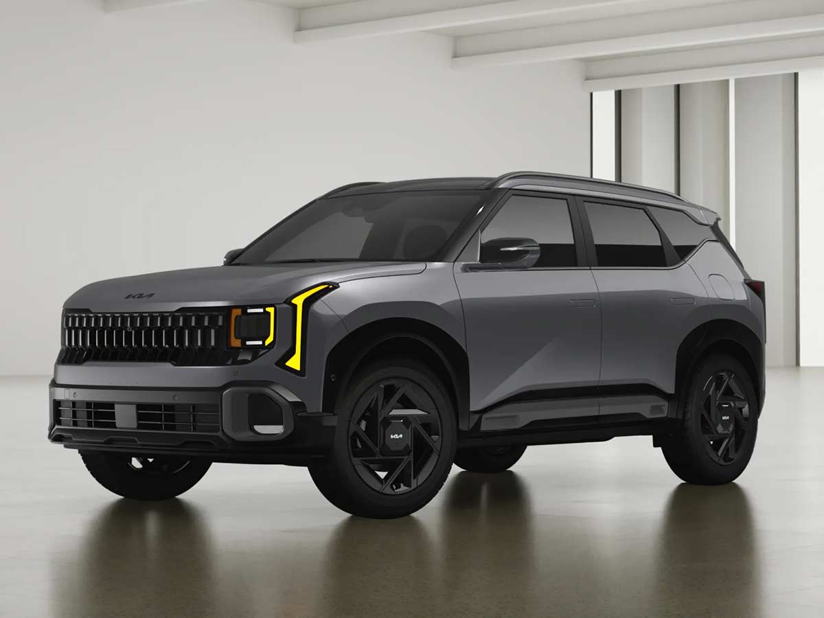2027 Kia Seltos X Line S Pale Gray Front