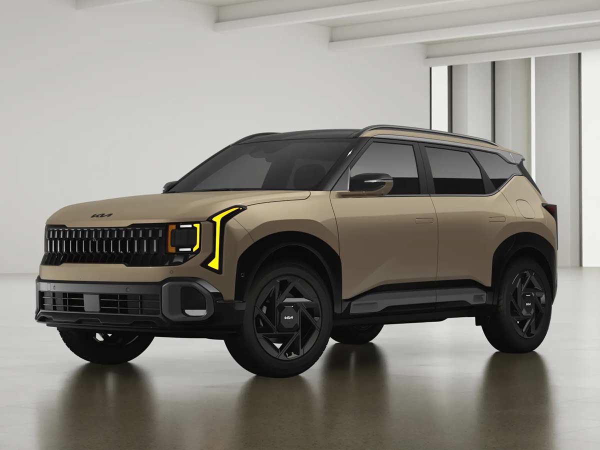 2027 Kia Seltos X Line S Terrain Brown Front