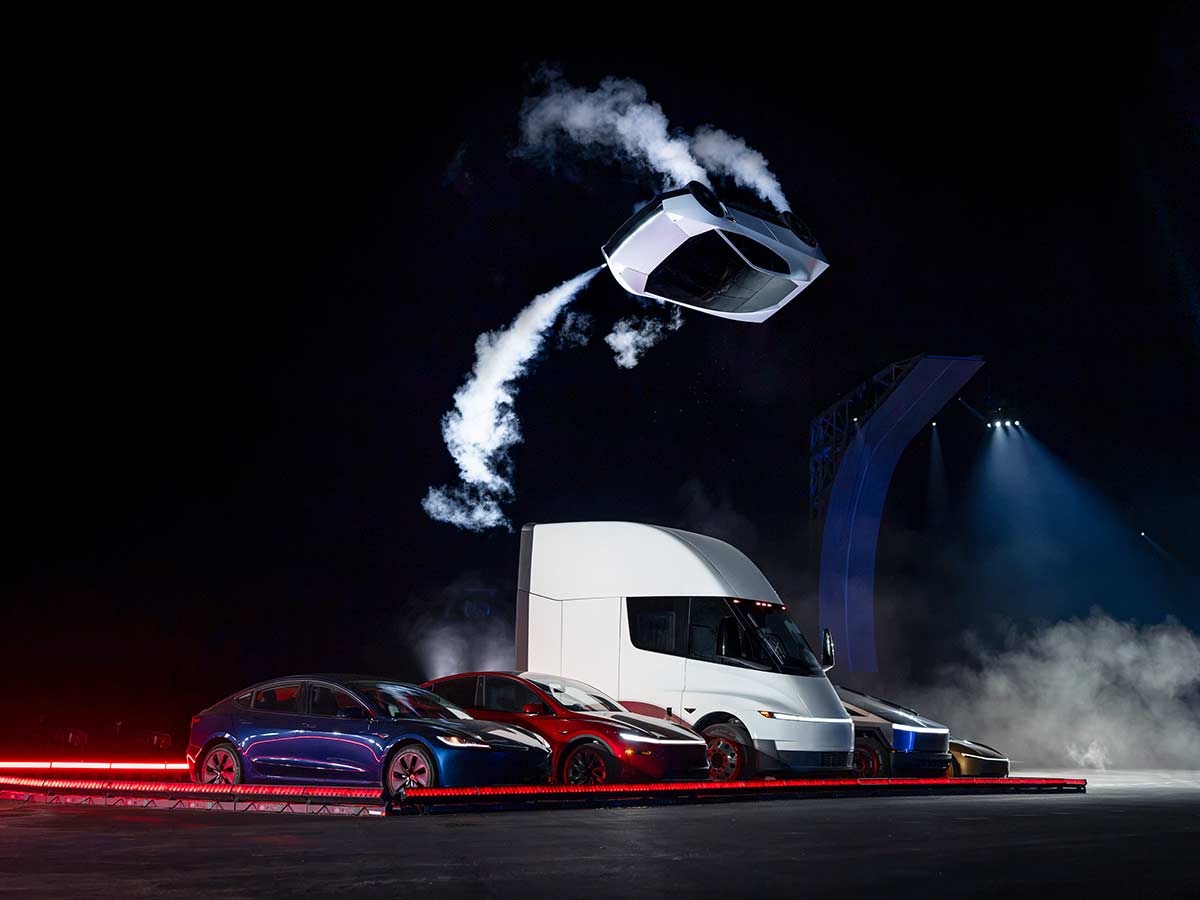The Tesla Roadster Has Arrived: Elon Musk’s Sci-Fi Stunt Car is the Last Dance for Human Drivers 2 Tesla Roadster Flying Car Stunt 2026